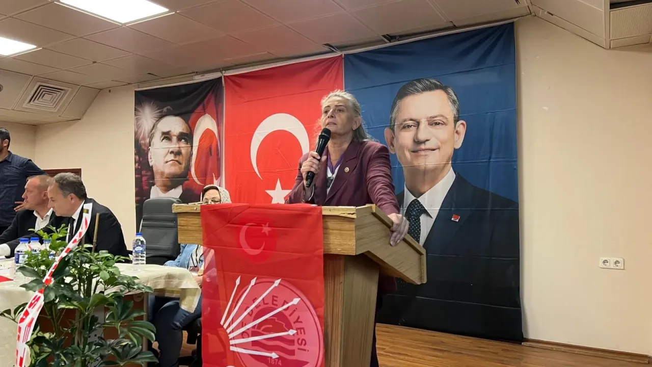 Suiçmez: "Halk Sandığı Bekliyor"