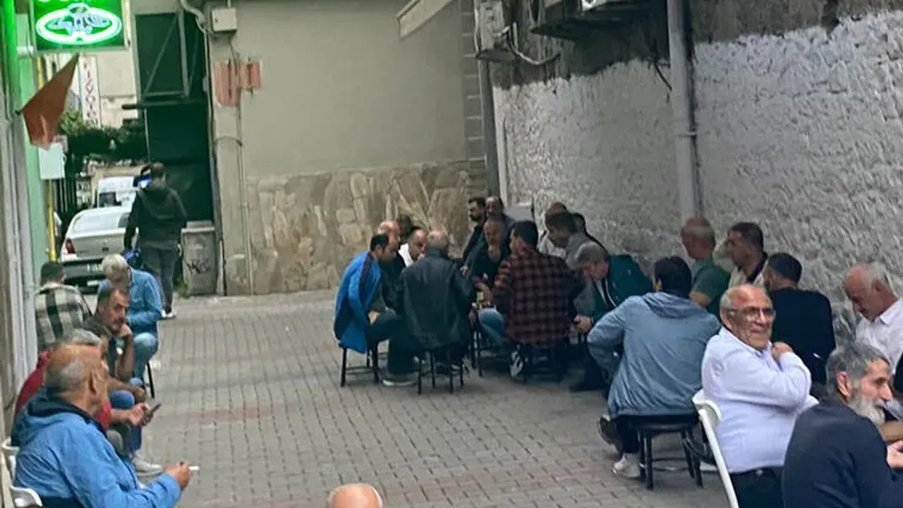 Trabzon Şoförler Odasında Seçim Hareketliliği