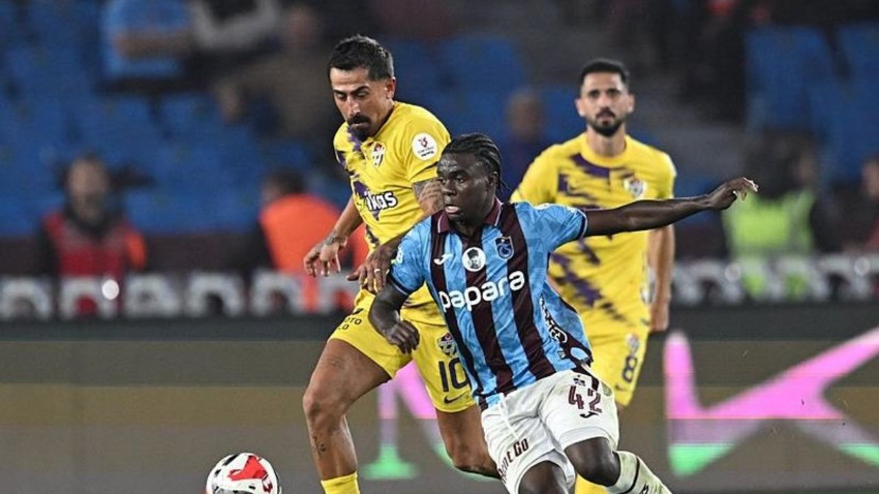 Üç Maç Üst Üste Gol Katkısıyla Trabzonspor'da Tarihe Geçti