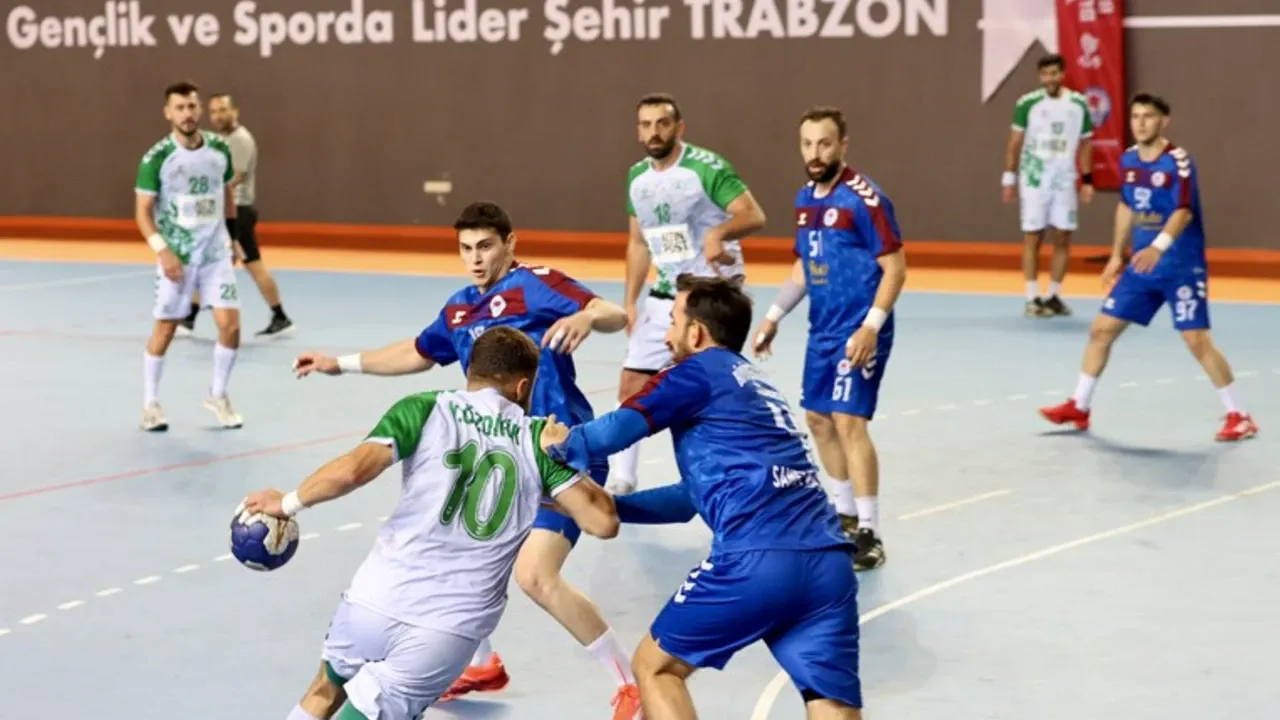 Trabzon Büyükşehir Belediyespor: 29 - Giresunspor: 36