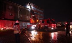 İSTANBUL - Esenyurt’ta bir tekstil fabrikasında çıkan yangın söndürüldü