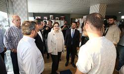 ADANA - Aile ve Sosyal Hizmetler Bakanı Yanık, Adana'da esnaf ziyaretinde konuştu
