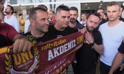 ANTALYA - Galatasaray kafilesi Antalya'ya geldi