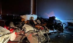 Artvin'de otomobil ile tırın çarpıştığı kazada 1 kişi öldü
