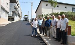 İzmir Karabağlar'da asfalt ekipleri dört bir yanda