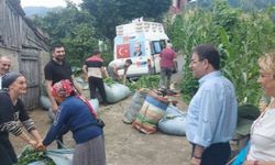 Rize'de CHP'den çay üreticilerine 'çay malzemeli' ziyaret