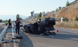 Tokat'ta devrilen otomobildeki 5 kişi yaralandı