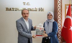 Bayburt'ta YKS'de başarılı olan öğrenciler ödüllendirildi