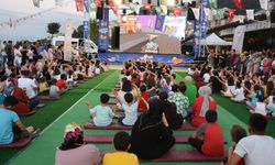 Rafadan Tayfa karakterleri Giresun'da çocuklarla buluştu