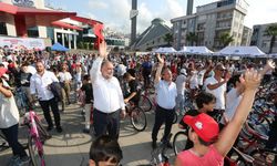 Samsun'da 40 gün namazını camide kılan 673 çocuğa bisiklet dağıtıldı
