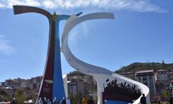 Trabzon Yomra'da 8 Yıldızlı Şampiyonluk Anıtı