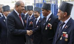 ANKARA - KKTC Cumhurbaşkanı Tatar, Türkiye Muharip Gaziler Derneğini ziyaret etti