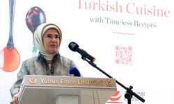 BELGRAD - Emine Erdoğan, "Asırlık Tariflerle Türk Mutfağı" kitabının Sırpça tercümesi tanıtım etkinliğinde konuştu (2)