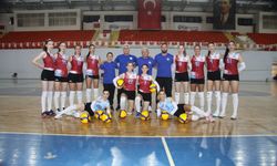 Trabzon Bordo Mavi Gençlik Spor Kulübü Kadın Voleybol Takımı Şampiyonluğa Kilitlendi