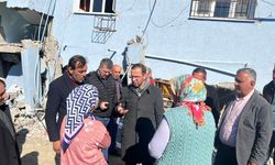 Salih Cora deprem bölgesinde acıları sarmaya çalışıyor