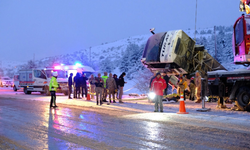 Trabzon Otobüsü Şarampole Yuvarlandı! 2 Ölü 21 Yaralı