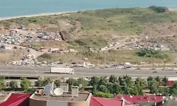 Trabzon'da kurulan Kurban Pazarında park yeri eksikliği dikkat çekti