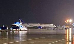 Yıldırım isabet eden uçak, Trabzon Havalimanı’na mecburi iniş yaptı!