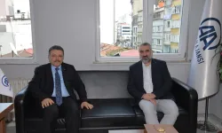 Trabzon Büyükşehir Belediye Başkanı Ahmet Metin Genç habercilerle buluştu