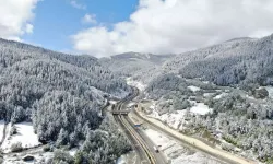 Trabzon kar yağışı etkisi altında: İlkbaharda beyaza büründü