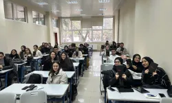 Prof. Dr. Fazıl Kırkbir’den Eğitime Büyük Destek: Binlerce Öğrenciye Kitap Dağıtıyor!