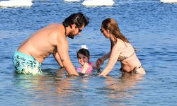 Özge Özder ve Sinan Güleryüz Ailesi Bodrum Tatilinde Objektiflere Yansıdı