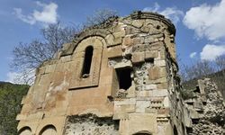 Artvin’de Tarihi Miras: Rabat Manastırı Ziyaretçilerini Büyülüyor