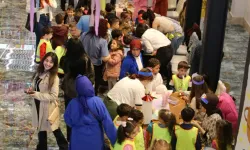 Avrasya Üniversitesi’nden Miniklere Rengârenk Karnaval