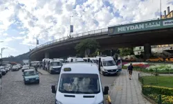 Trabzon Meydanı’ndaki Ulaşım Yoğunluğu Tepki Çekiyor: “Turizm Kentine Yakışmıyor”