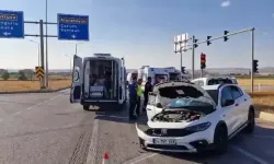 Çorum’un Alaca İlçesinde İki Araç Çarpıştı: 10 Yaralı