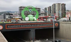 Yomra Elması Anıtı Tartışmasına Başkan Mustafa Bıyık’tan Açıklama: “Estetik ve Tanıtım Amacıyla Yer Değişikliği Yaptık”