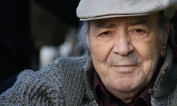 Türk Tiyatrosunun Emektar Sevdalısı: Erol Günaydın