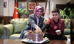 Bakan Göktaş Şehit Ailesiyle Bir Araya Geldi