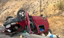 Bozüyük’te Kamyonet Devrildi: 2 Kişi Yaralandı