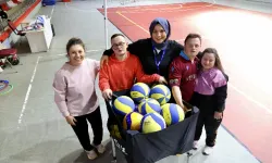 Trabzonlu Emre Sporla Hayata Tutundu, Salon Onun İkinci Evi