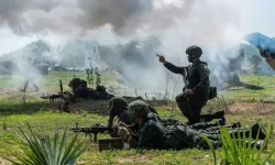 Tayland, Kamboçya ile Barış Anlaşmasını Askıya Aldı