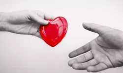 Türkiye'de 35 Bin Kişi Böbrek Nakli Bekliyor"