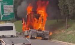 Tuzla’da Seyir Halindeki Dorsesiz Tır Alev Alev Yandı