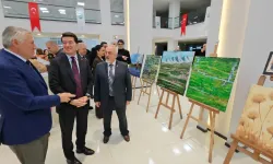 Ortahisar Burs Sergisinde Başkan Kaya’nın Resimlerine İlgi