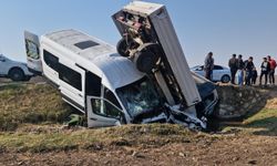 Diyarbakır’da Servis Minibüsü Can Aldı: 1 Ölü, 4 Yaralı