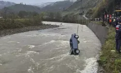 Giresun’da Mezar Yeri Bakarken Feci Kazada Can Verdiler