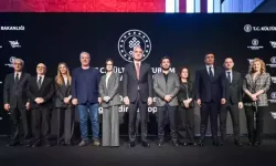 Bakan Ersoy’un Katıldığı Toplantıda Sinem Ünsal Gündem Oldu