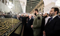 Şara’dan Emevi Camisi’nde Kardeşlik Mesajı Dikkat Çekti