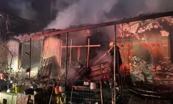 Çiftlik Yangını: Ev ve Araçlar Küle Döndü