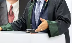 Öğretmenlerden Sonra Avukatlara Sosyal Medya Denetimi