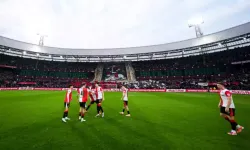 Feyenoord Şampiyonluk Yolunda Evinde Puan Kaybetti