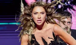 SEO Başlığı: Hadise Sırt Dekolteli Elbisesiyle Gündem Oldu