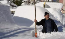 Kastamonu’da Kar Hayatı Durdurdu, Araçlar Kayboldu