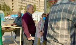 İran’daki Ekmek Kuyruğu Fotoğrafı Sosyal Medyayı Salladı