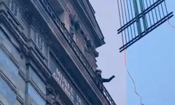 Louvre Müzesi’nde Güvenlik Önlemleri Artırıldı